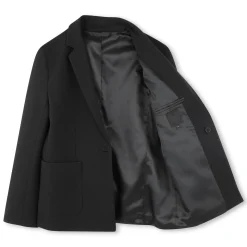 Buttoned suit jacket